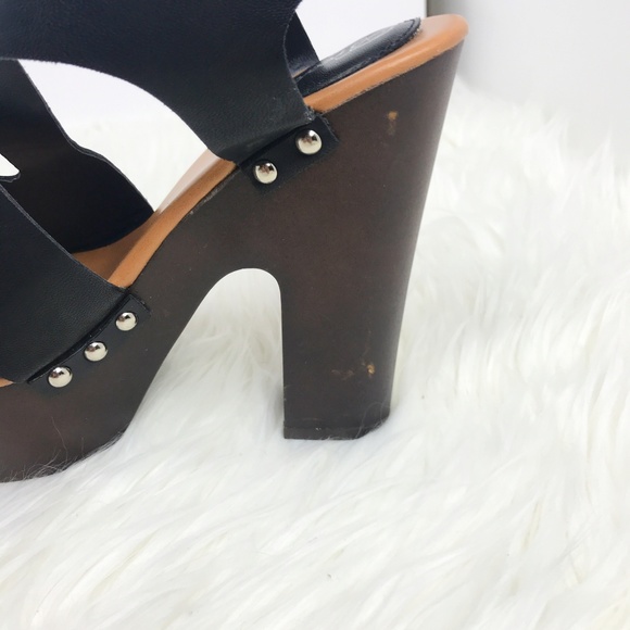 Breckelle's Renee Chunky High Heel Platform Sandle - Picture 6 of 8